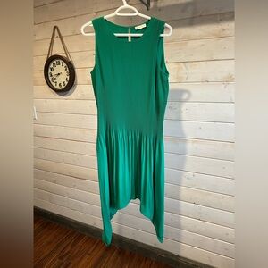 Elaine Rose | Green Sleeveless Pleated Dress